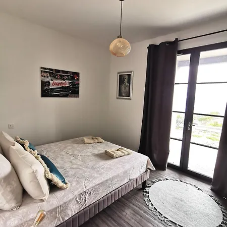 Casa Lunga A Erbalunga- A Deux Pas De La Villa Brando